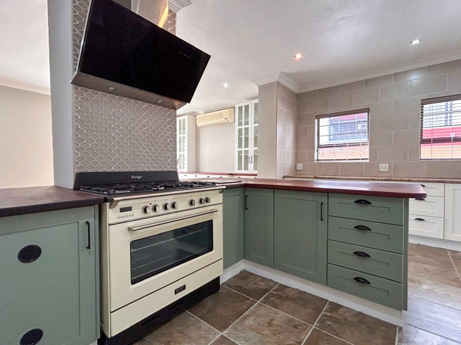 4 Bedroom Property for Sale in Grimbeeck Park North West